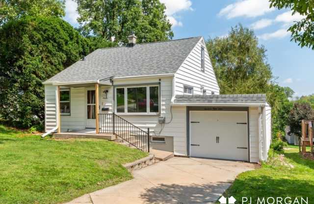 3 bedroom , 2 bathroom House - Recently Updated photos photos