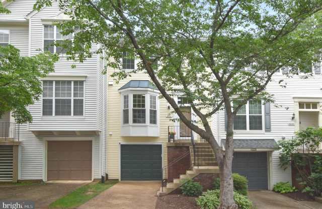 5843 WYE OAK COMMONS Court photos photos