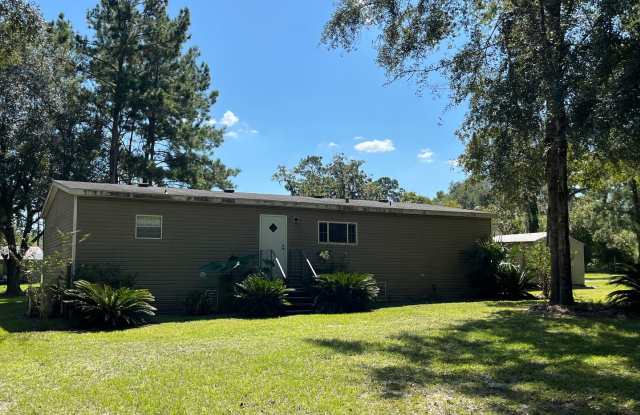 Country Living at it's finest! 4 Bedroom, 2 bath Manufactured home on 1 acre photos photos