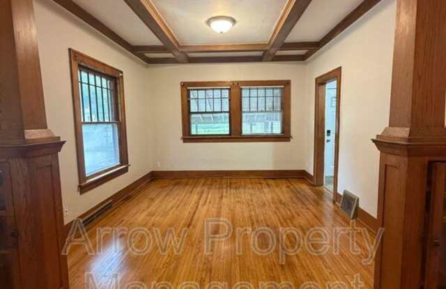 415 N 32nd Street Gallery 2