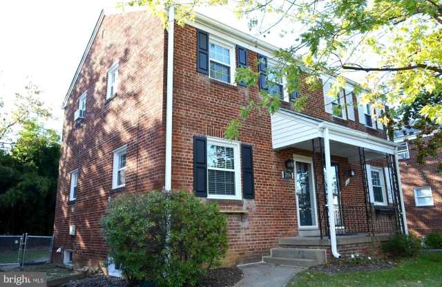 206 S COURTHOUSE Road photos photos