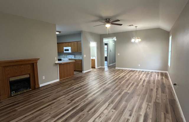 717 Pecan Hill Street - 2 Gallery 2