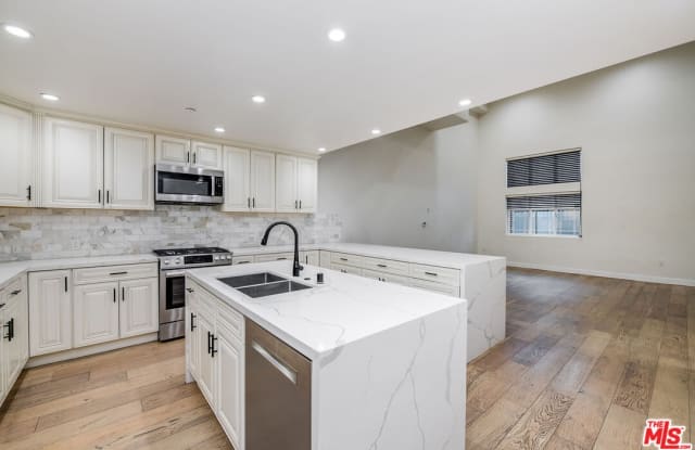 5019 Maplewood Ave - 5019 West Maplewood Avenue, Los Angeles, CA 90004