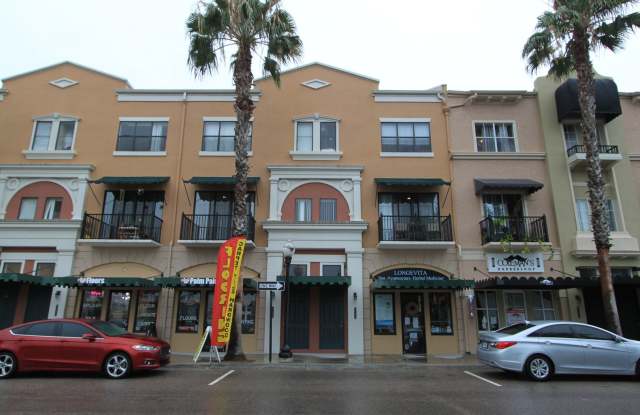 Beautiful 3/2 Townhouse Available !! photos photos