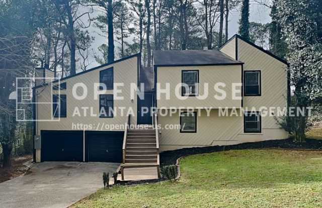 3932 Fairington Drive photos photos