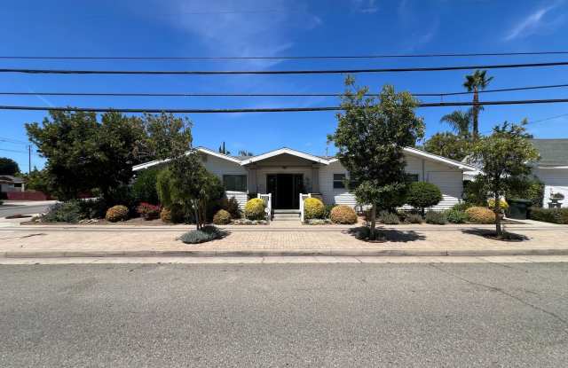 Fabulous 4 Bed 2 Bath One Story Craftsman Home in Orange photos photos