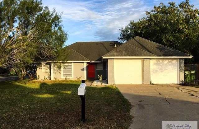 501 GERALDINE LN. photos photos