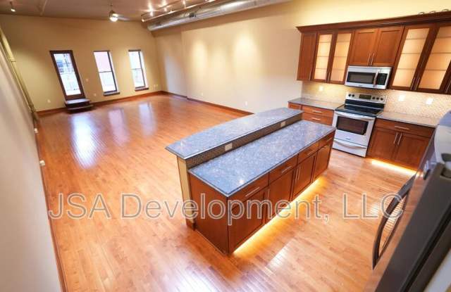 208 E. 4th St photos photos 208 E. 4th St photos photos