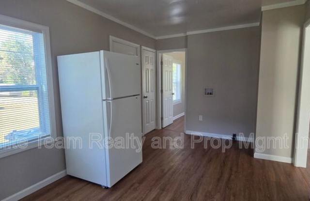 916 Mountain Crest Dr Gallery 3