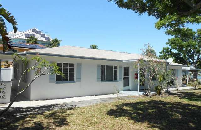 1803 BAY BOULEVARD - 1803 Bay Boulevard, Indian Rocks Beach, FL 33785