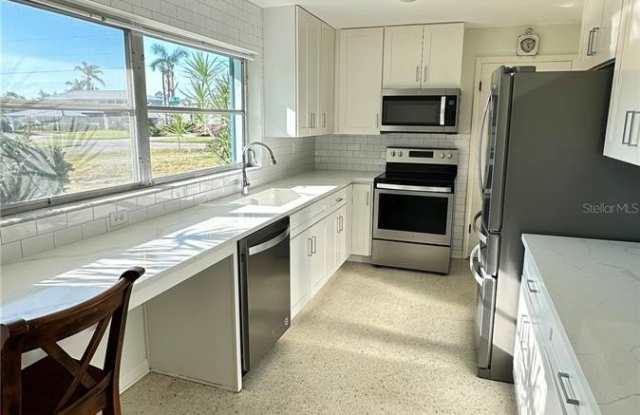 1807 COQUINA DRIVE Gallery 3
