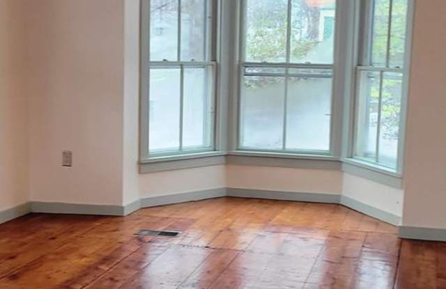 Lovely Remodeled 3BR/2Bath House in Vergennes - Convenient to Middlebury & Burlington photos photos Lovely Remodeled 3BR/2Bath House in Vergennes - Convenient to Middlebury & Burlington photos photos