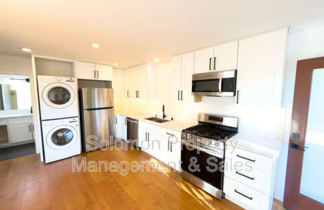 3302 Avenida De Loyola - 3302 Avenida De Loyola, Oceanside, CA 92056