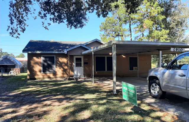 3910 Baldwin St photos photos
