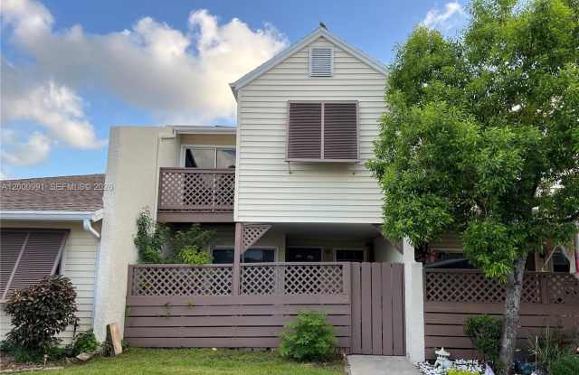 4952 N Hemingway Cir photos photos