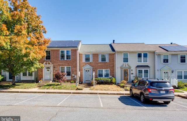 7805 EDMUNDS Way photos photos