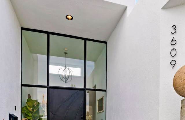 3609 Seahorn Drive Gallery 3