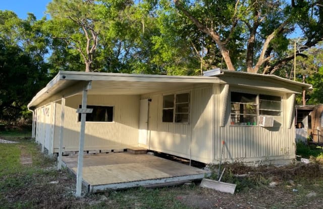 3322 Pine Needle Dr - 3322 Pine Needle Drive, Ruskin, FL 33570