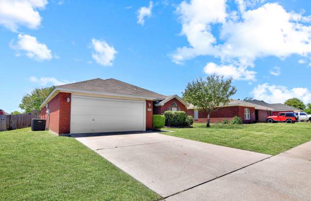 2206 Sandstone Dr Gallery 3