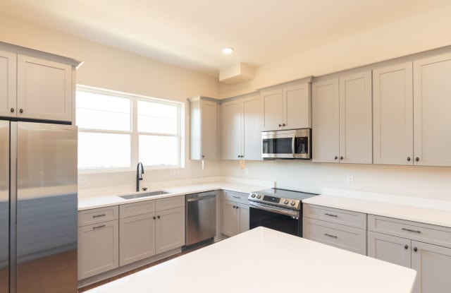 Modern 4 Bedroom Townhome in Southside Chattanooga photos photos