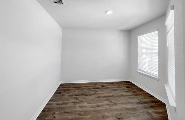 13611 Boothe Grove Gallery 4