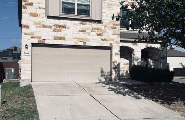 Open design in Northeast Crossing on large CORNER LOT! 3 bedrooms + study/2.5 baths/game room/2-car garage photos photos