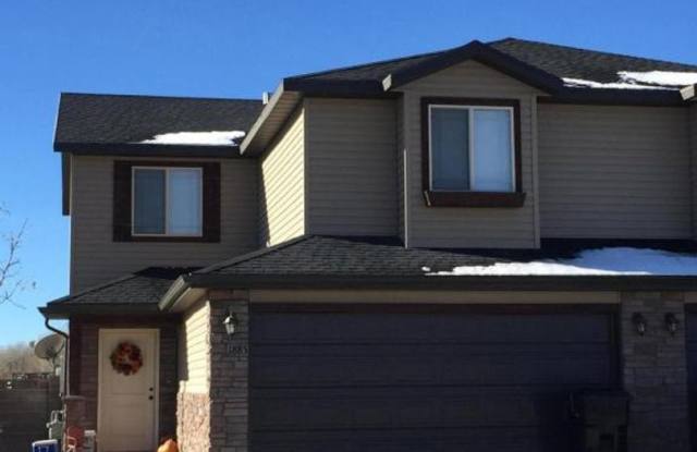 Corner Lot Duplex in Family Friendly Neighborhood photos photos