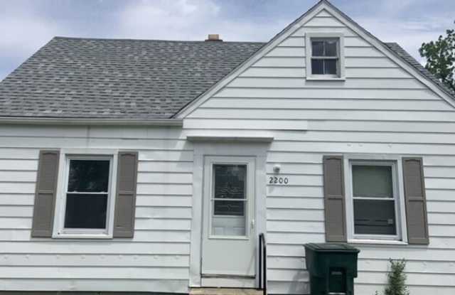 Cute 3 bedroom 1 bathroom house photos photos
