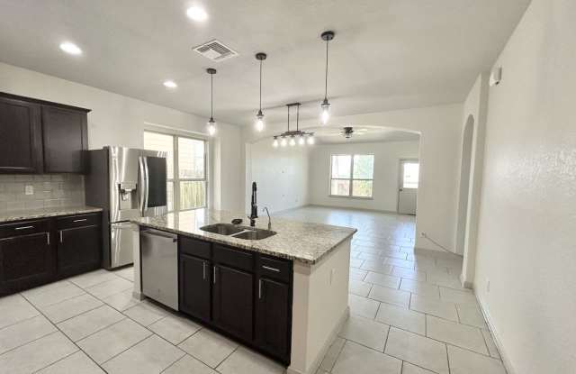 Beautiful 5BED/3BATH House for Rent! Available now! photos photos