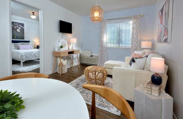 Capital Flats & Magnolia Square Apartments Gallery 2