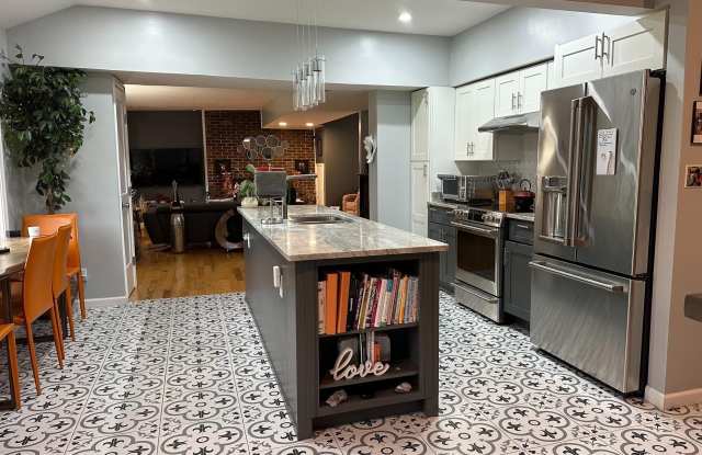 2485 FENWICK Circle Gallery 1