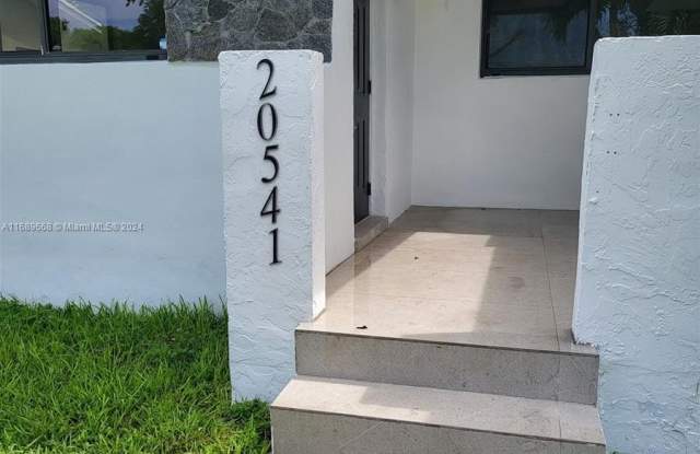 20541 SW 92nd Pl - 20541 Southwest 92nd Place, Cutler Bay, FL 33189