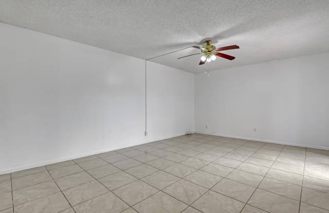 6335 Red Pine Lane Gallery 4