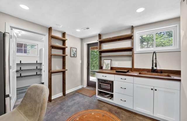 Boho Retreat in the Heart of Cheverly photos photos