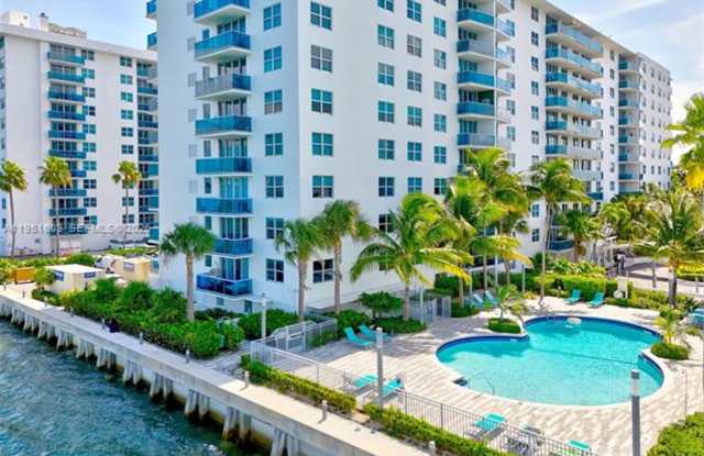 7501 E Treasure Dr unit 9EF (A11951603) photos photos