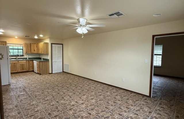 1441 Hidden Acres Rd Gallery 2