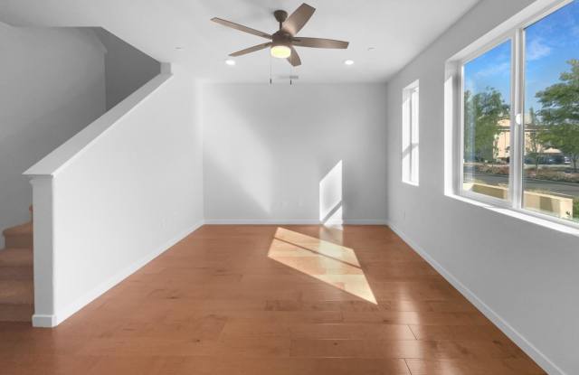 3234 Bridgeway Drive Gallery 2