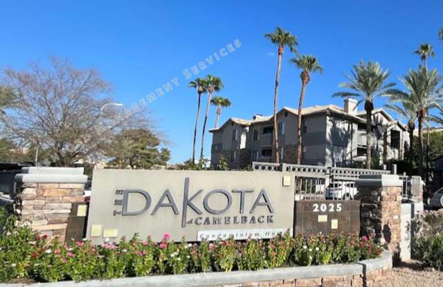 BILTMORE AREA 2 BEDROOM CONDO IN GATED COMMUNITY Gallery 3