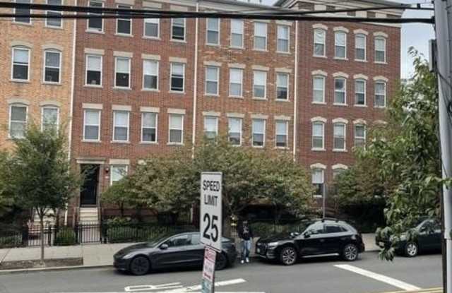 192 WASHINGTON ST Gallery 4