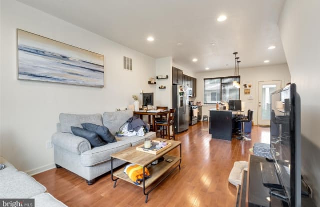 2631 BELGRADE STREET - 2631 Belgrade Street, Philadelphia, PA 19125