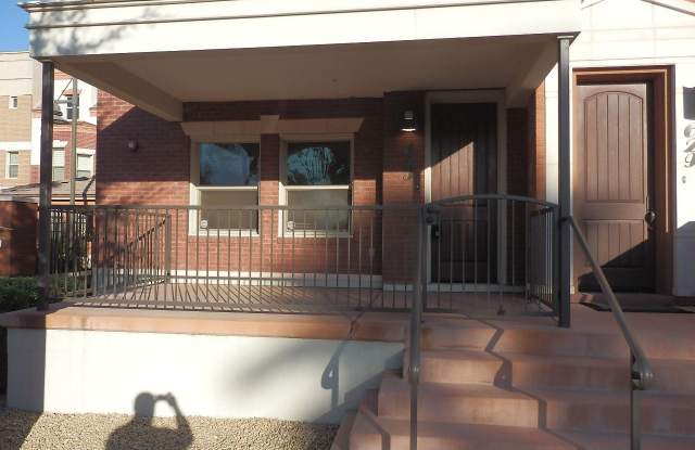 625 S. Roosevelt Street Gallery 2