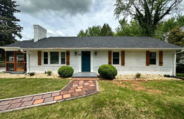 2412 Old Forest Rd. Apt. A - 2412 Old Forest Road, Lynchburg, VA 24501