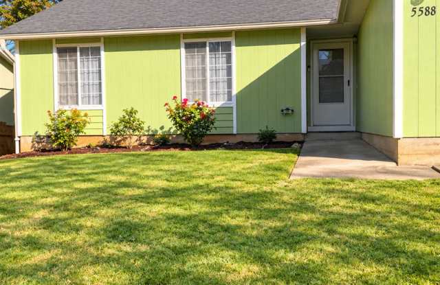 Charming South Salem Home with Mid-Century Inspired Style – $2,300/Month Gallery 3