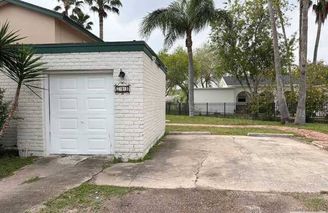 704 ZAPATA AVE. Gallery 2