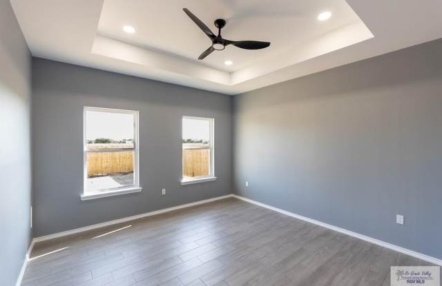 17962 REDWOOD ST lot: # 80 Gallery 3