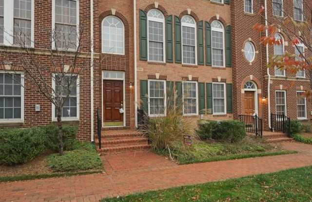 Beautiful 4 BD 4.5 BA Townhome in the Reserve at Tysons Corner photos photos