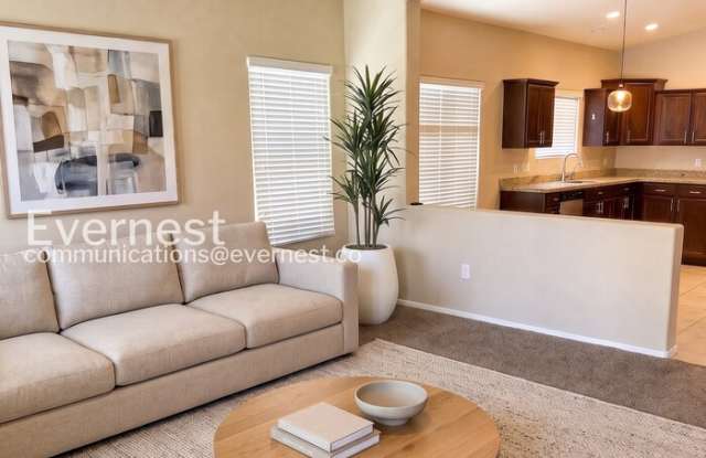 9014 West Rolling Springs Drive Gallery 3