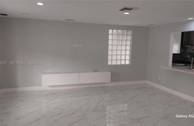14631 SW 122nd Pl Gallery 4