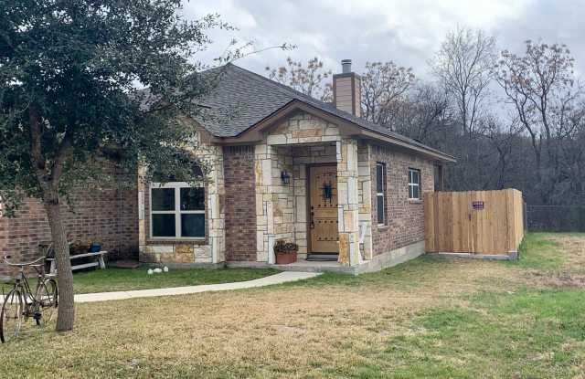 Available for Move-In June 1st-Gorgeous 3/2/2 custom home near 410  Rittiman Rd - 4234 Colonneh Trail, San Antonio, TX 78218