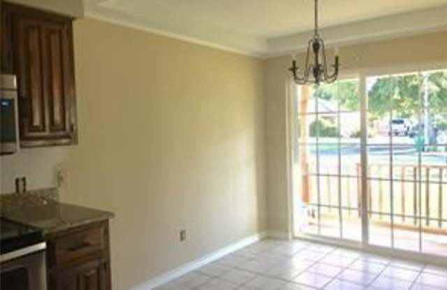2 Lakeway Drive Gallery 3
